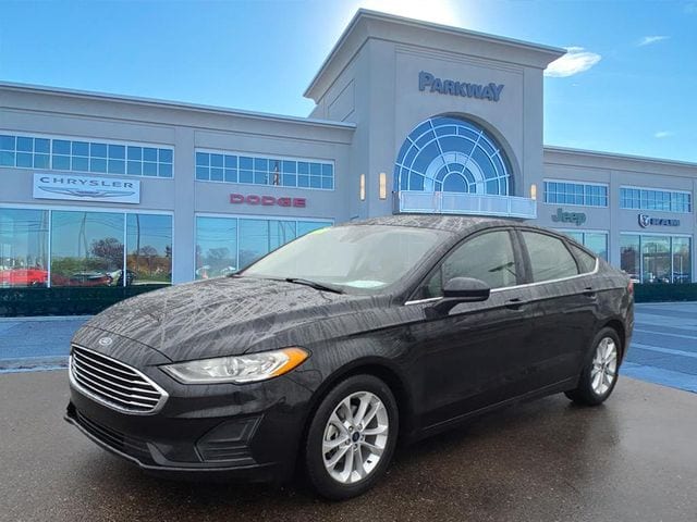2020 Ford Fusion SE