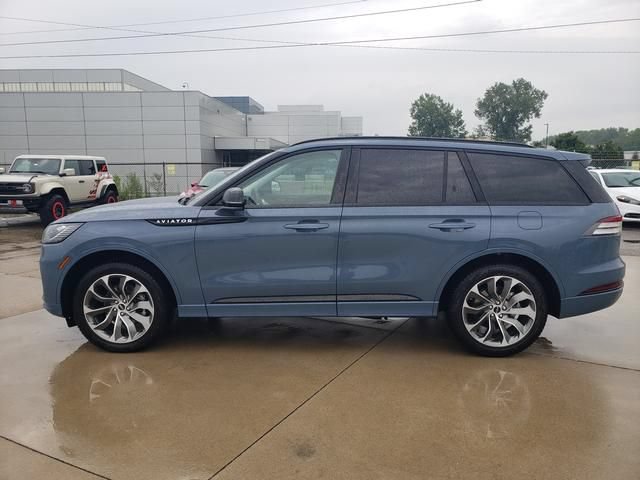 2026 Lincoln Aviator Premiere - Photo 9