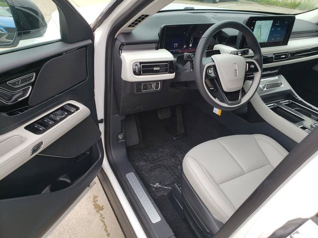 2026 Lincoln Aviator Premiere - Photo 12