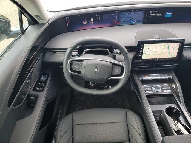 2026 Lincoln Nautilus Premiere - Photo 17