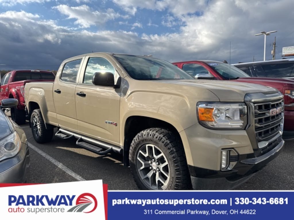 Used 2022 GMC Canyon AT4 w/Leather Truck Crew Cab
