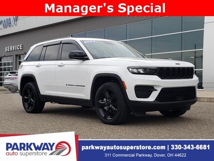 2023 Jeep Grand Cherokee Laredo SUV