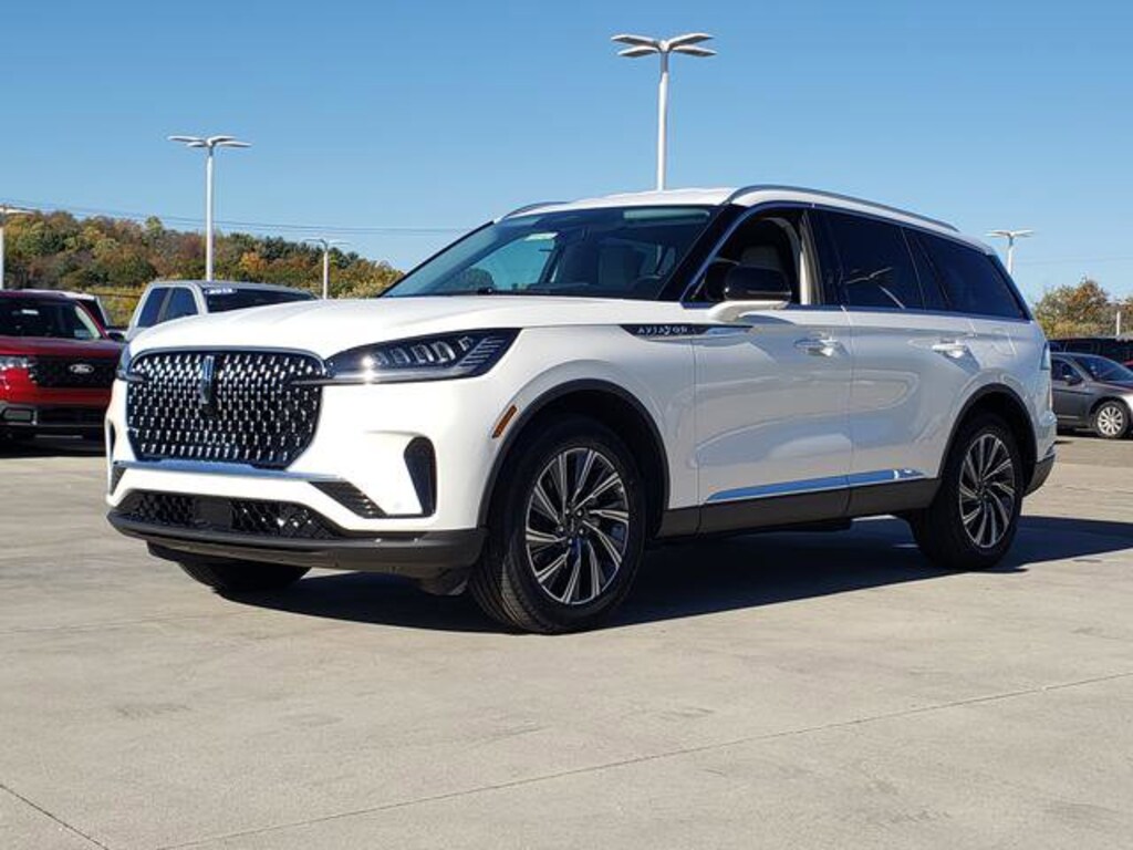 New 2026 Lincoln Aviator Premiere SUV