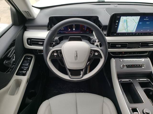 2026 Lincoln Aviator Premiere - Photo 17