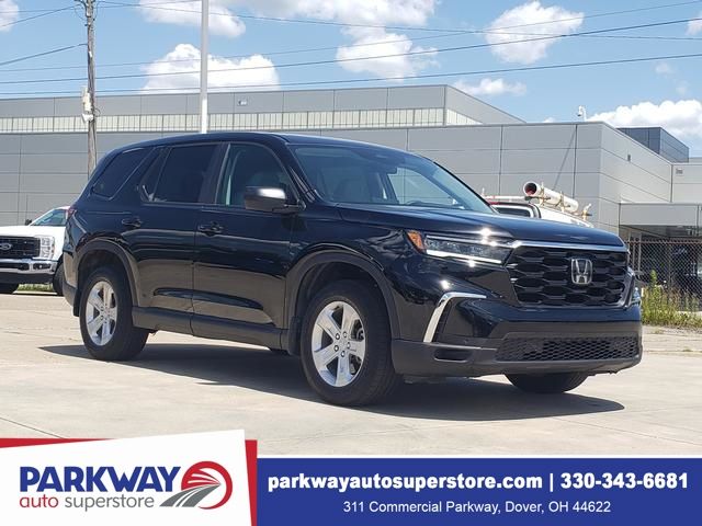 2023 Honda Pilot LX AWD's photo