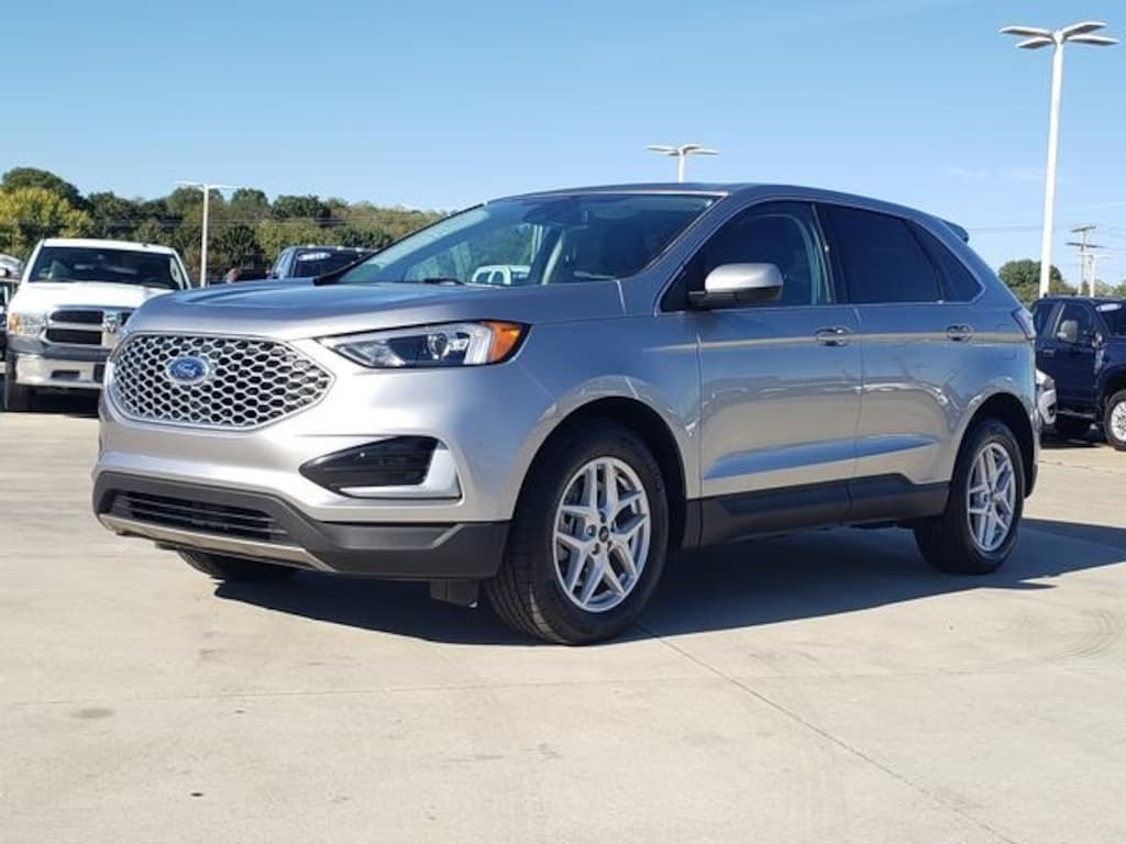 Used 2024 Ford Edge SEL SUV