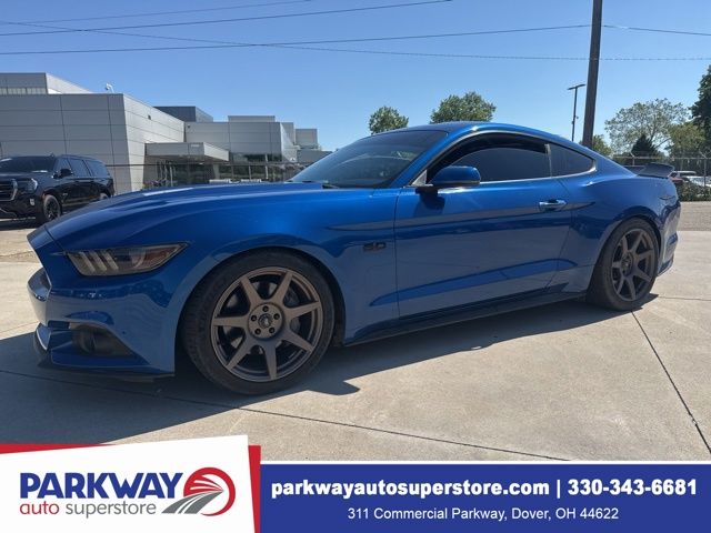 2017 Ford Mustang GT Coupe Premium's photo