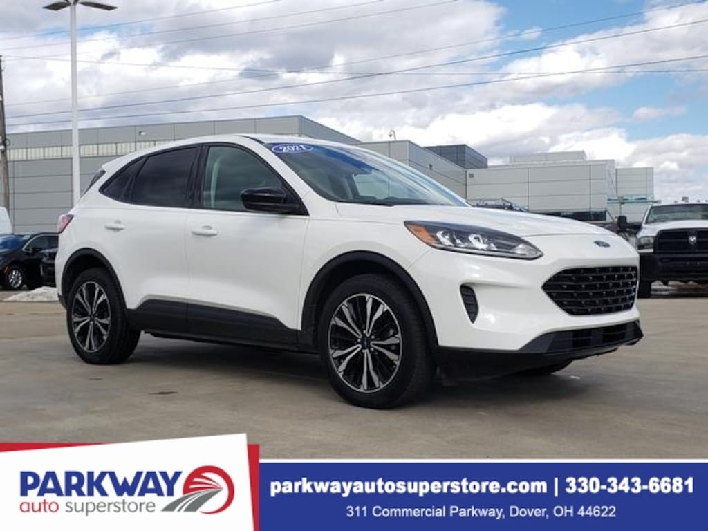 Used 2021 Ford Escape Hybrid SE SUV