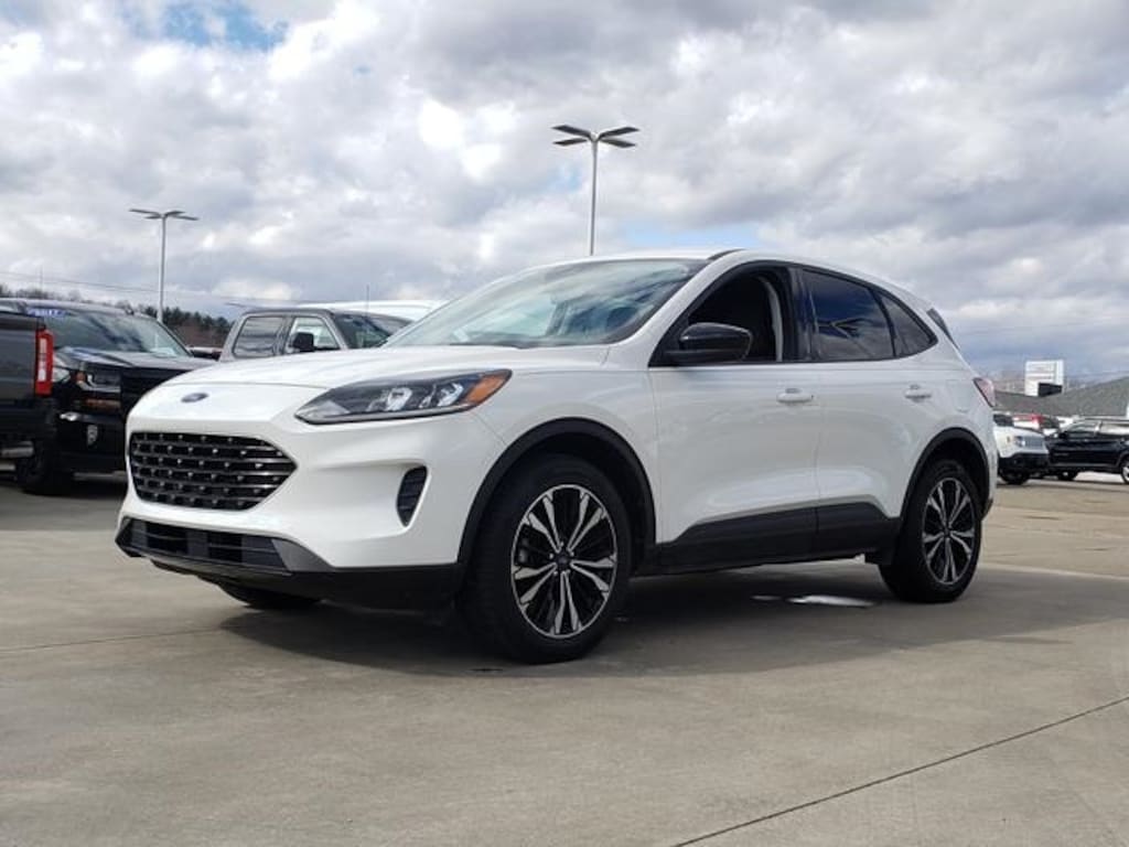 Used 2021 Ford Escape Hybrid SE SUV