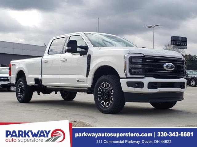2026 Ford F-250 Super Duty Platinum's photo