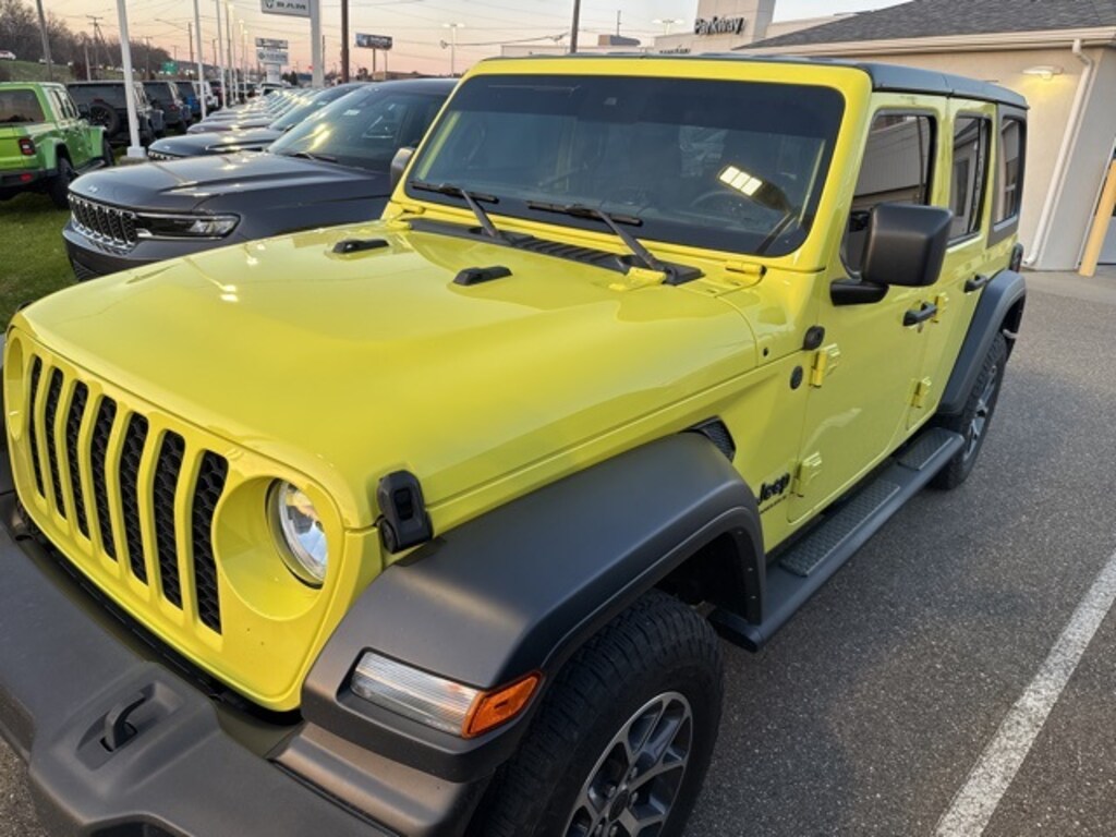 Used 2024 Jeep Wrangler Sport S SUV