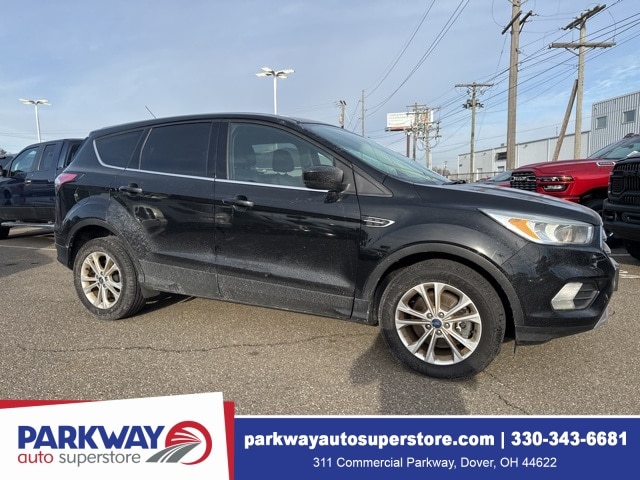 2017 Ford Escape SE's photo