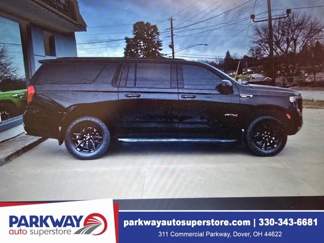 2022 GMC Yukon AT4 4X4's photo
