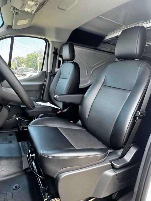 2026 Ford Transit Van Base - Photo 10