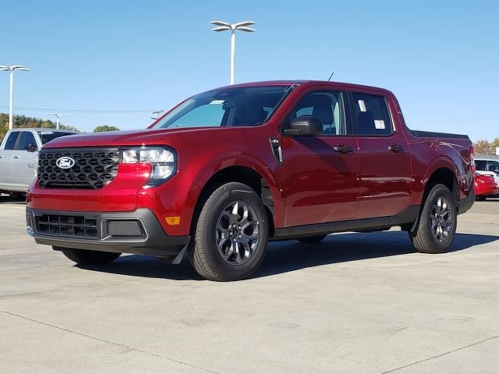 New 2025 Ford Maverick XLT Truck