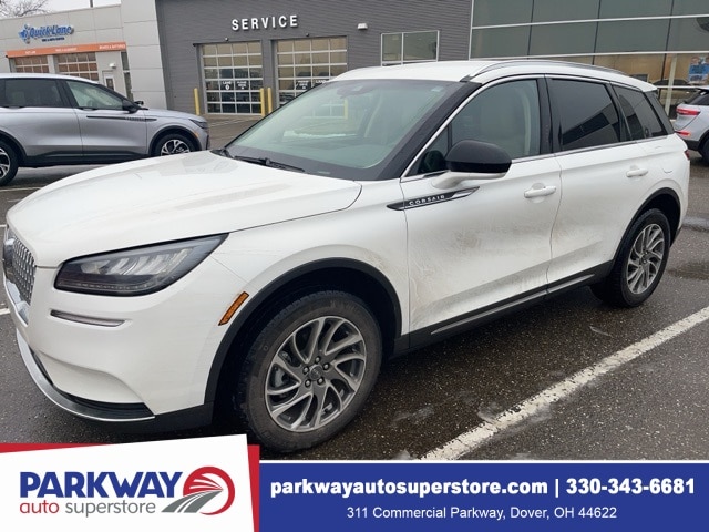 2022 Lincoln Corsair Base's photo