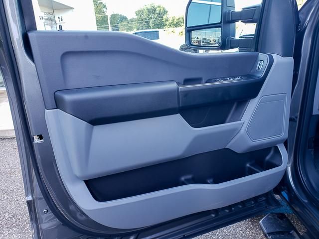 2026 Ford F-250 Super Duty XL - Photo 9