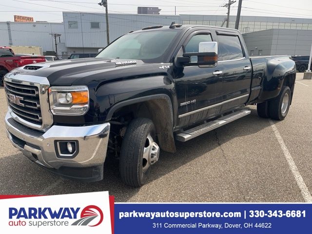 2019 GMC Sierra 4WD Crew Cab Long Box SLT's photo