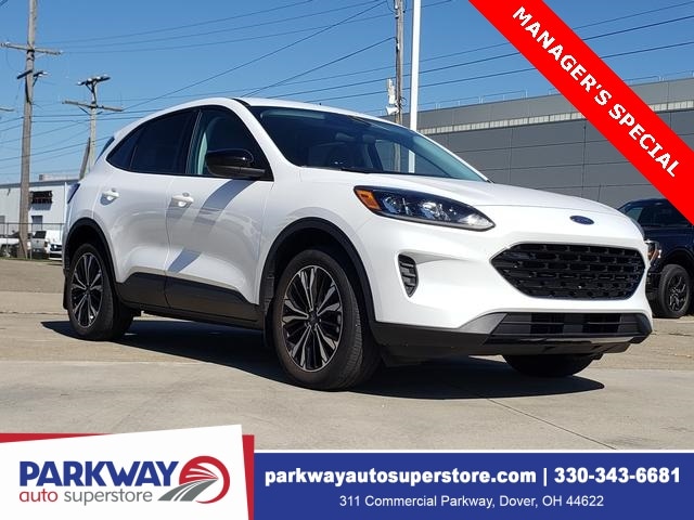 2022 Ford Escape SE's photo