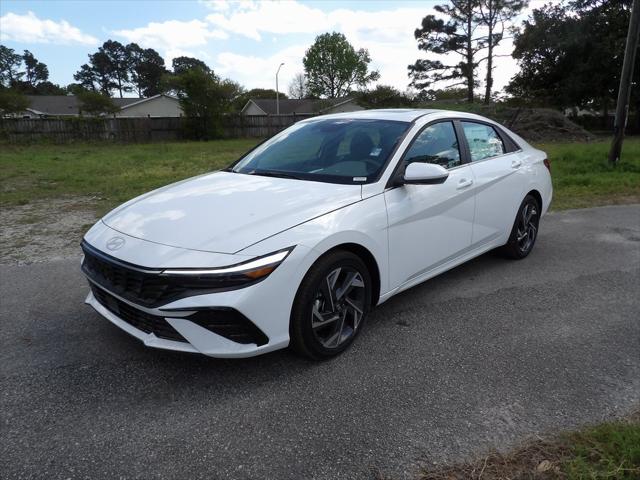 2025 Hyundai Elantra SEL Convenience photo 3