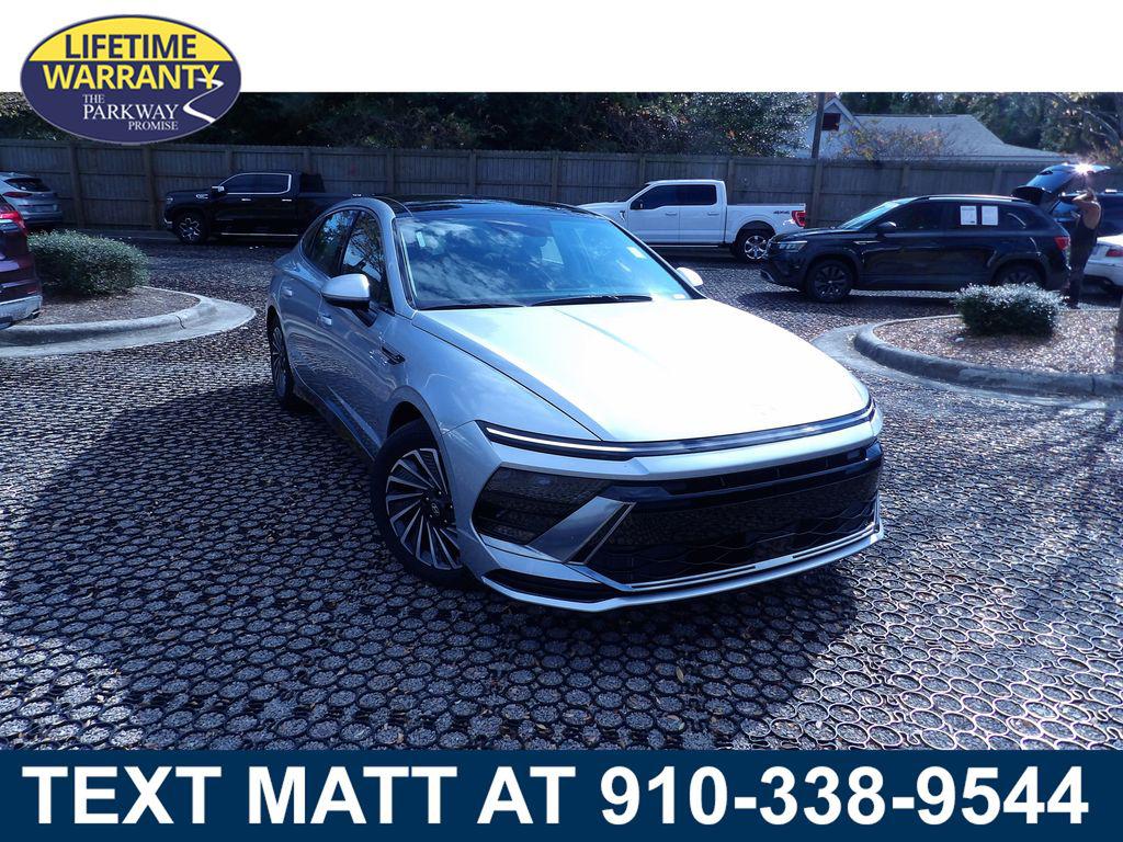 2026 Hyundai Sonata Hybrid SEL's photo