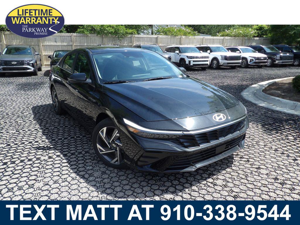 2026 Hyundai Elantra 2.0 Limited IVT's photo