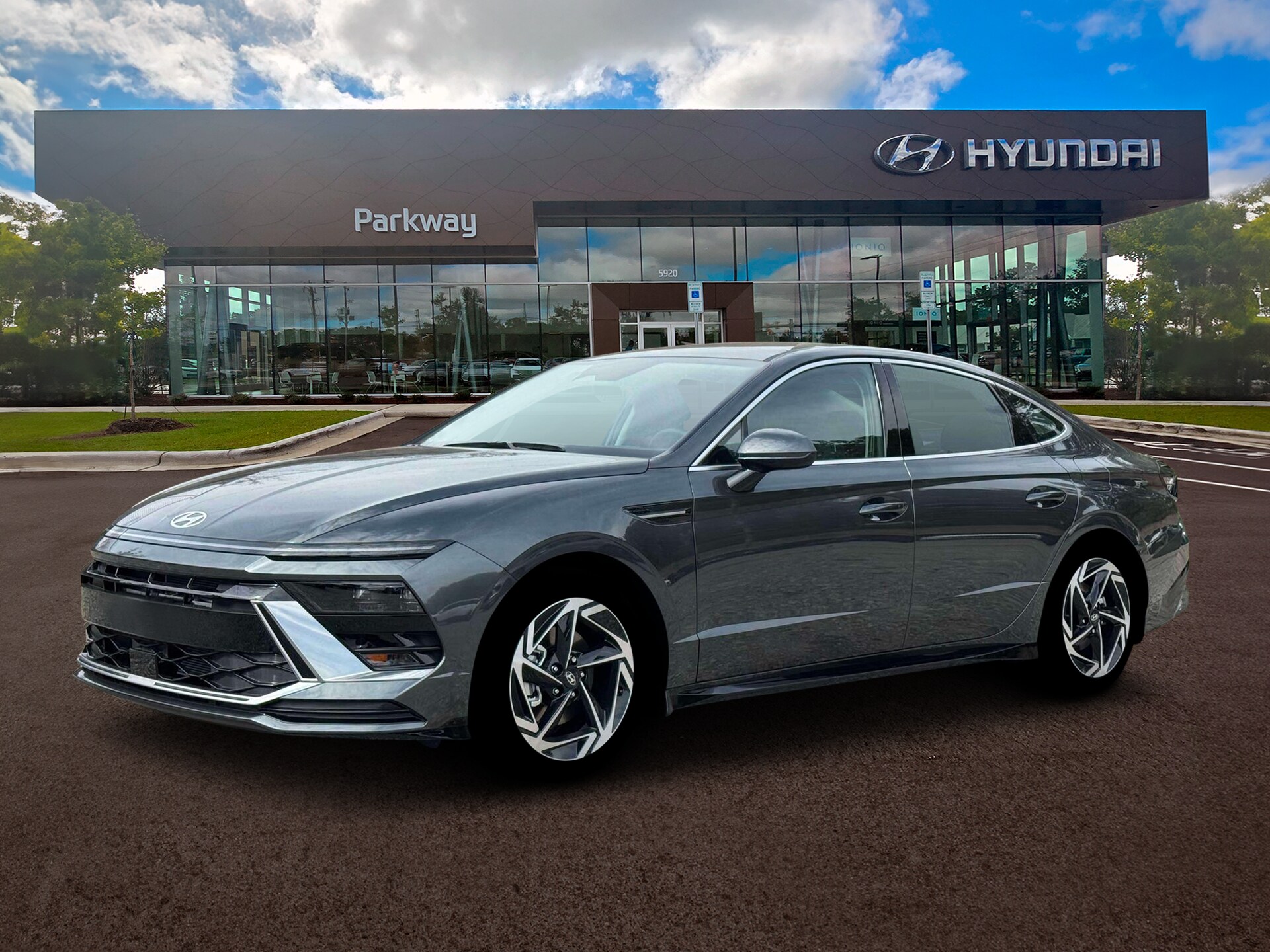 2026 Hyundai Sonata SEL Sport photo 2