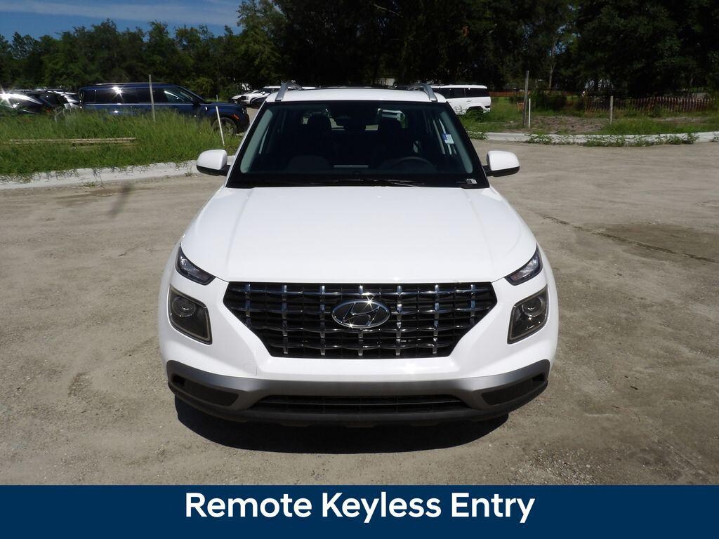 New 2026 Hyundai Venue SEL SUV