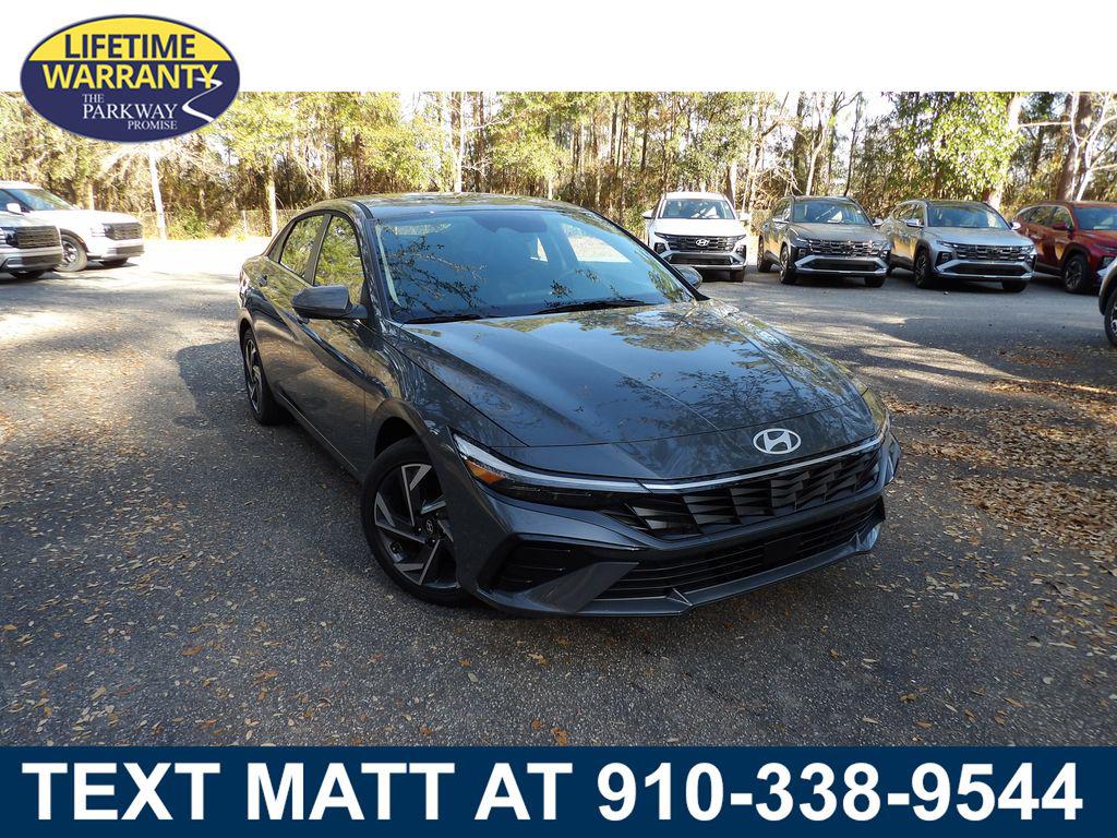 2026 Hyundai Elantra Limited's photo