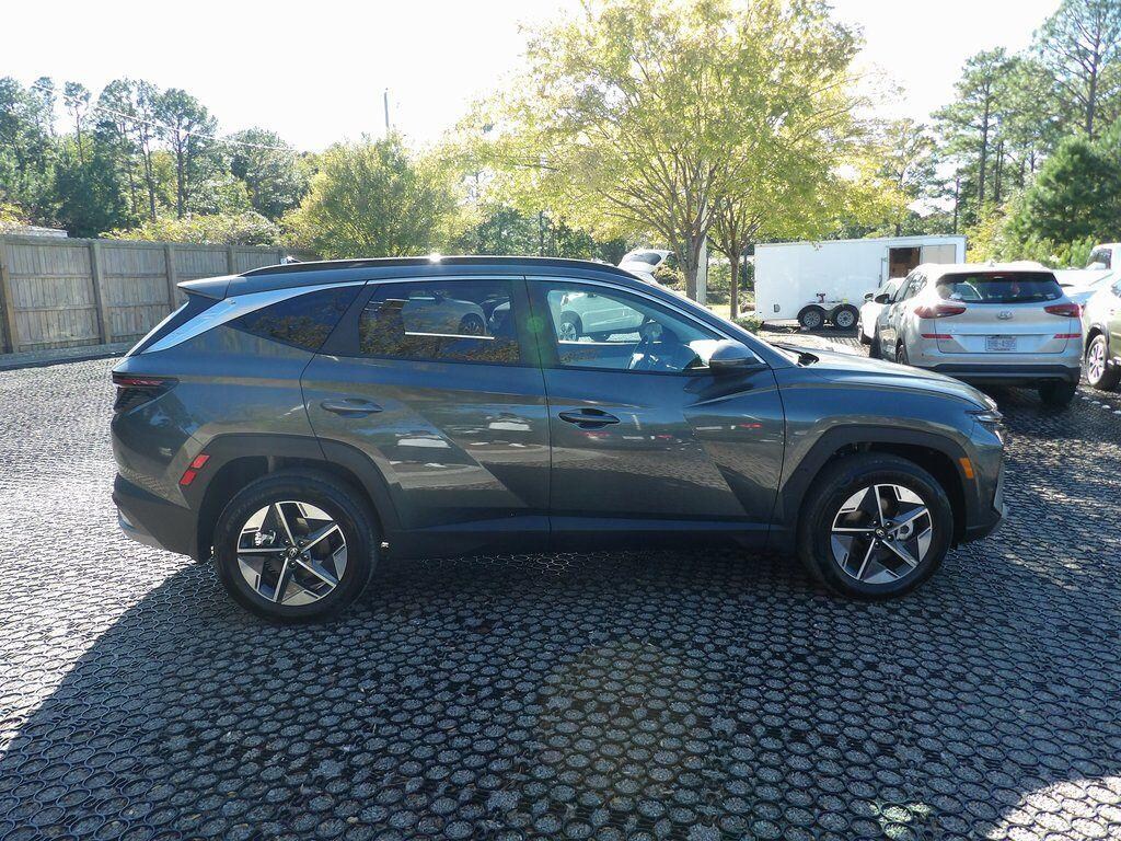 New 2025 Hyundai Tucson Hybrid SEL Convenience SUV
