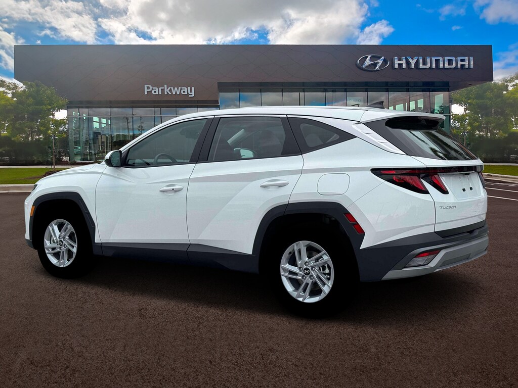 New 2026 Hyundai Tucson SE SUV