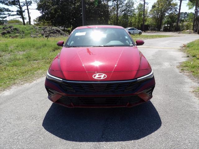 2025 Hyundai Elantra SEL Convenience photo 2