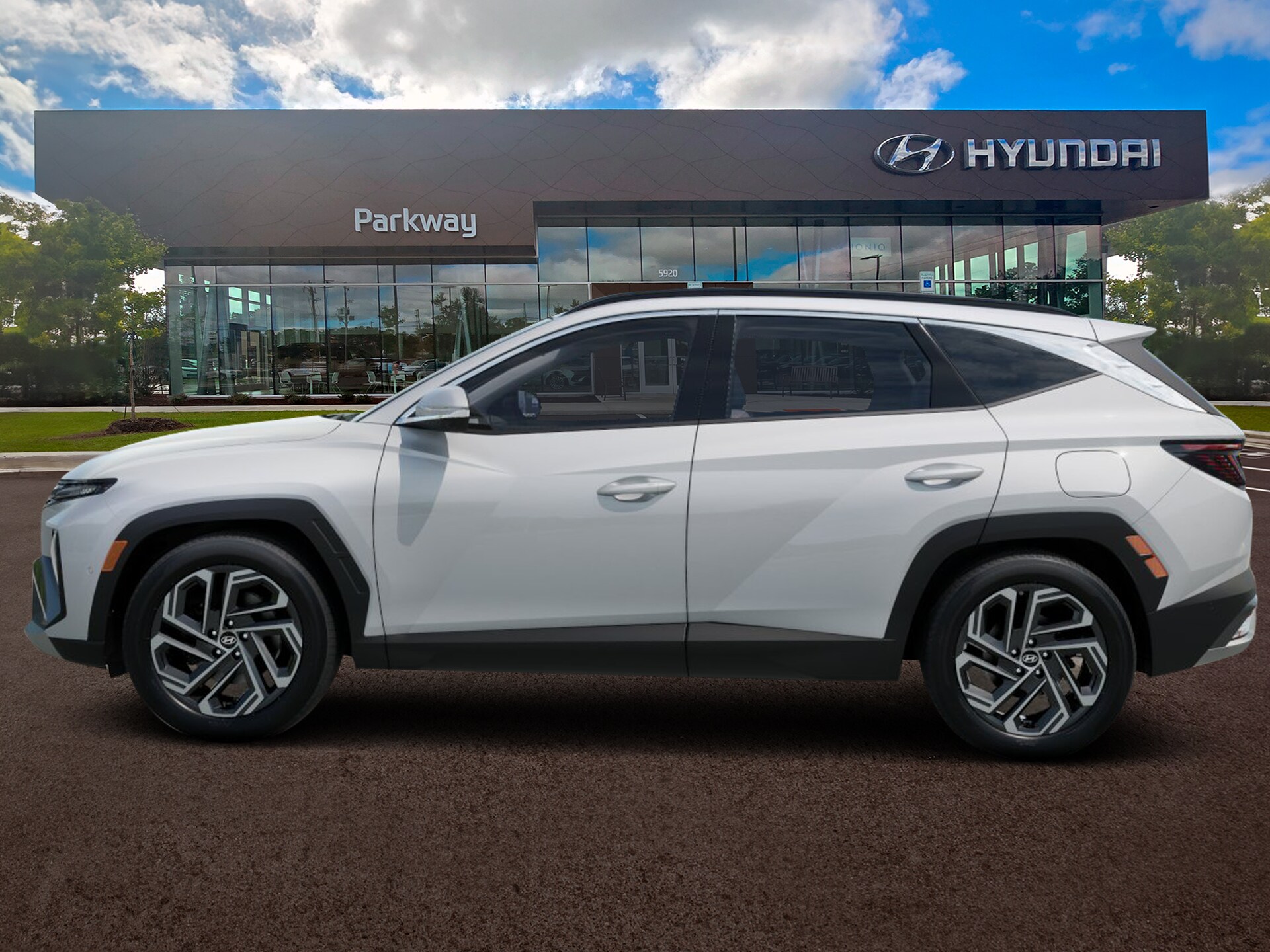 2026 Hyundai Tucson Hybrid Limited photo 2