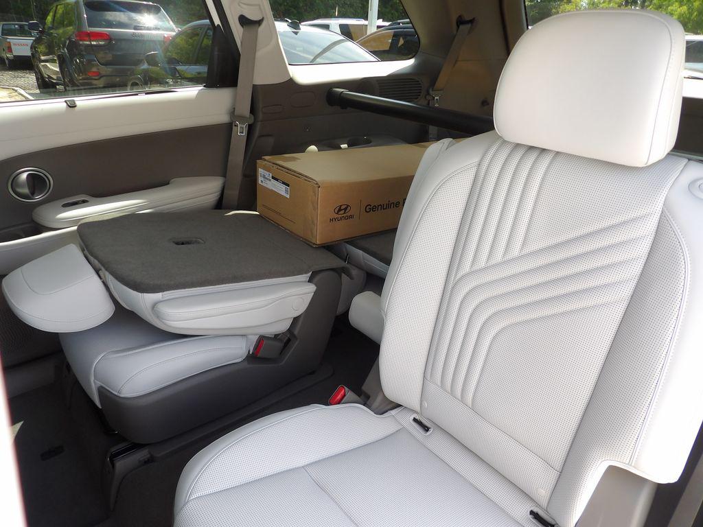 2027 Hyundai Palisade SEL Premium - Photo 23