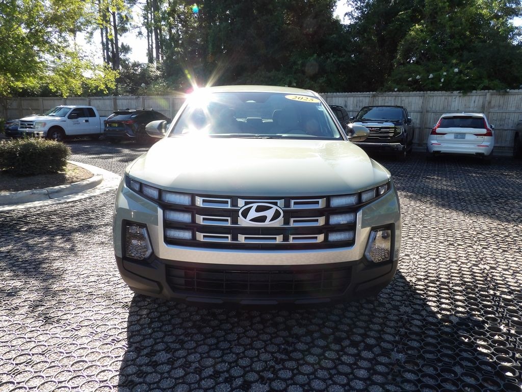 Certified 2025 Hyundai Santa Cruz SE Truck