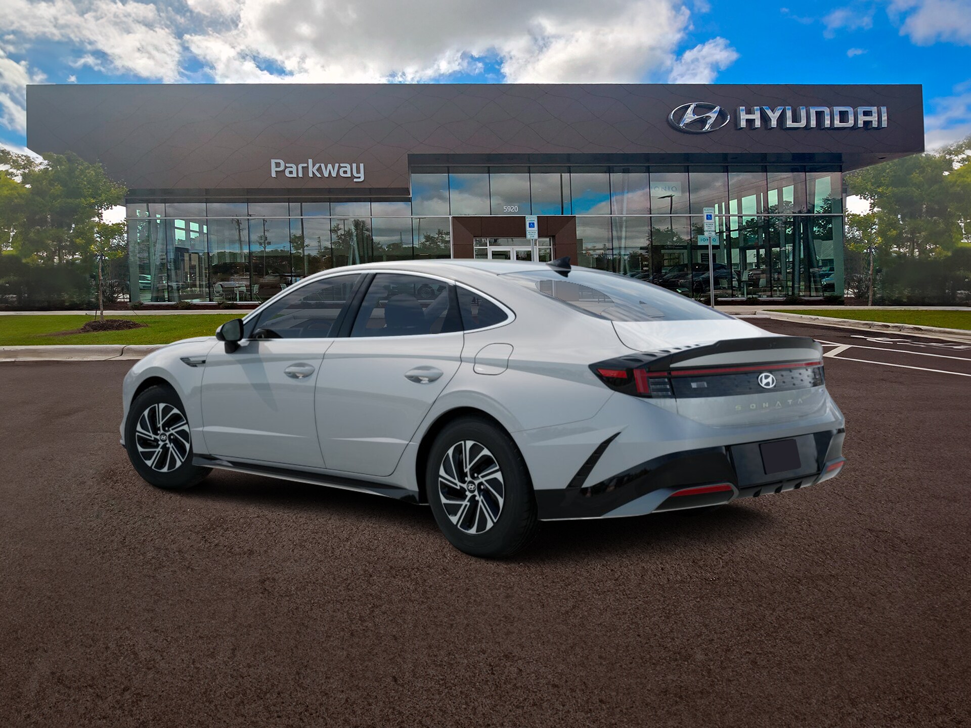 2026 Hyundai Sonata Hybrid Blue photo 4