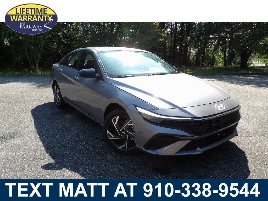 2025 Hyundai Elantra Blue's photo