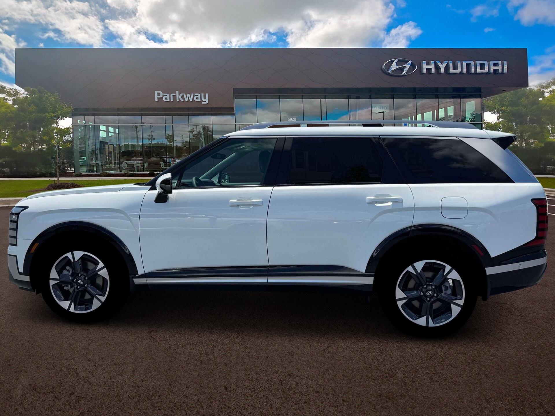 2026 Hyundai Palisade Limited photo 3