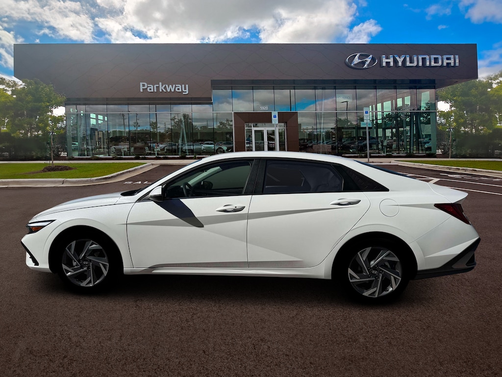 New 2026 Hyundai Elantra Limited Sedan