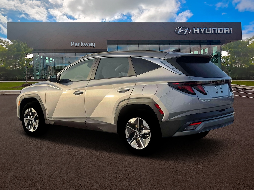 New 2026 Hyundai Tucson Hybrid SEL SUV