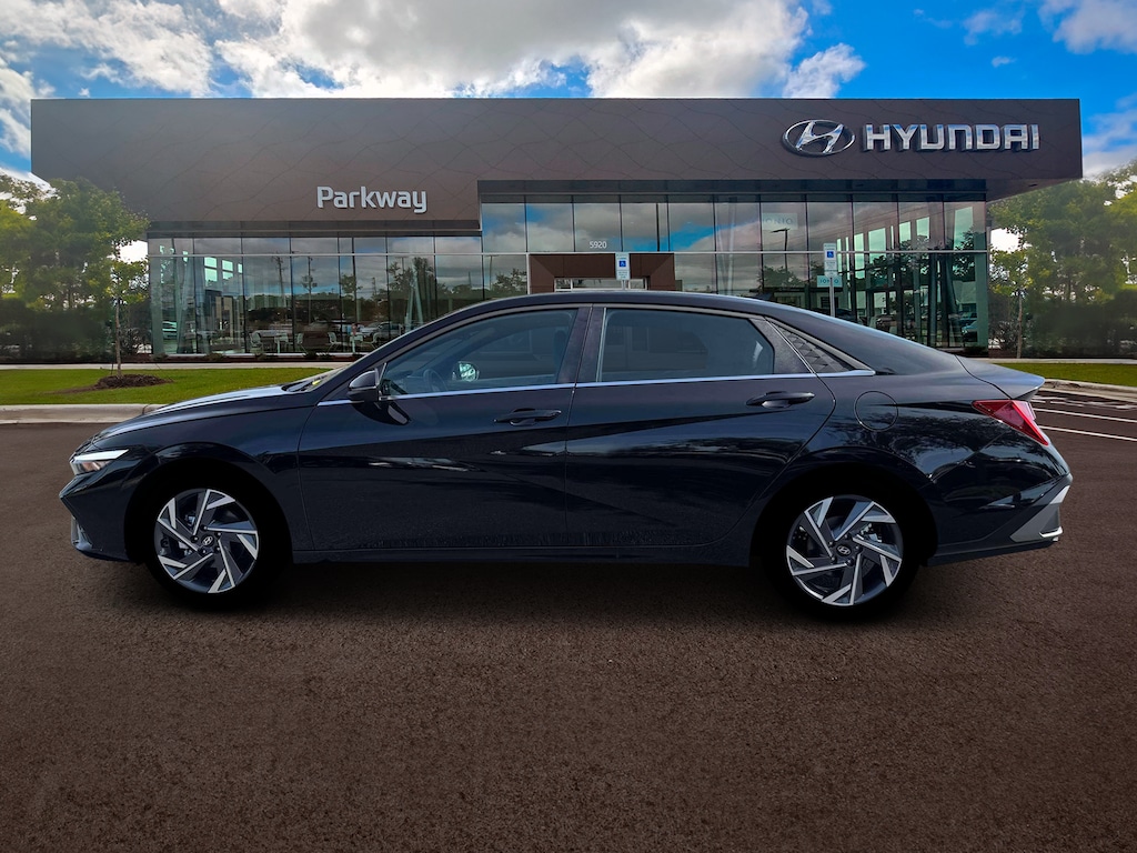 New 2026 Hyundai Elantra Hybrid Limited Sedan