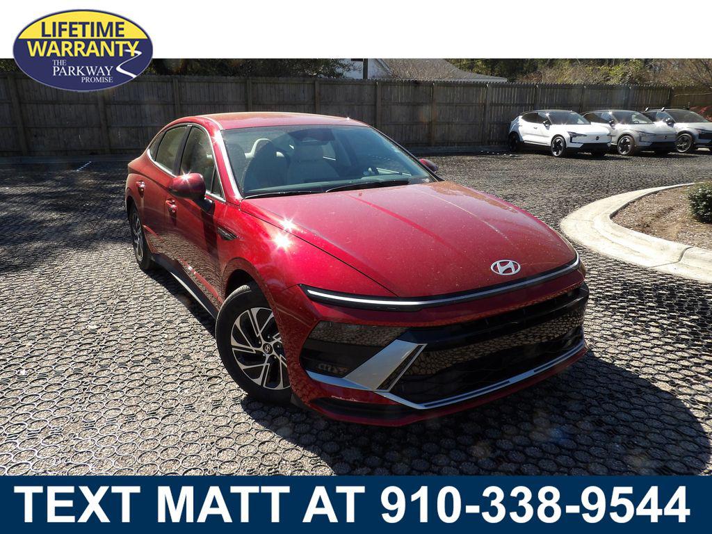 2026 Hyundai Sonata Blue's photo