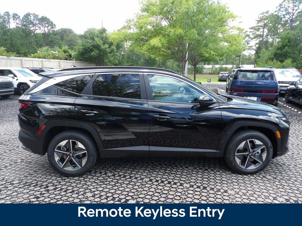 New 2026 Hyundai Tucson Hybrid SEL SUV
