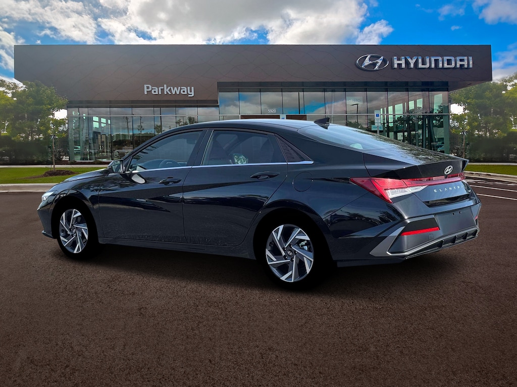 New 2026 Hyundai Elantra Hybrid Limited Sedan