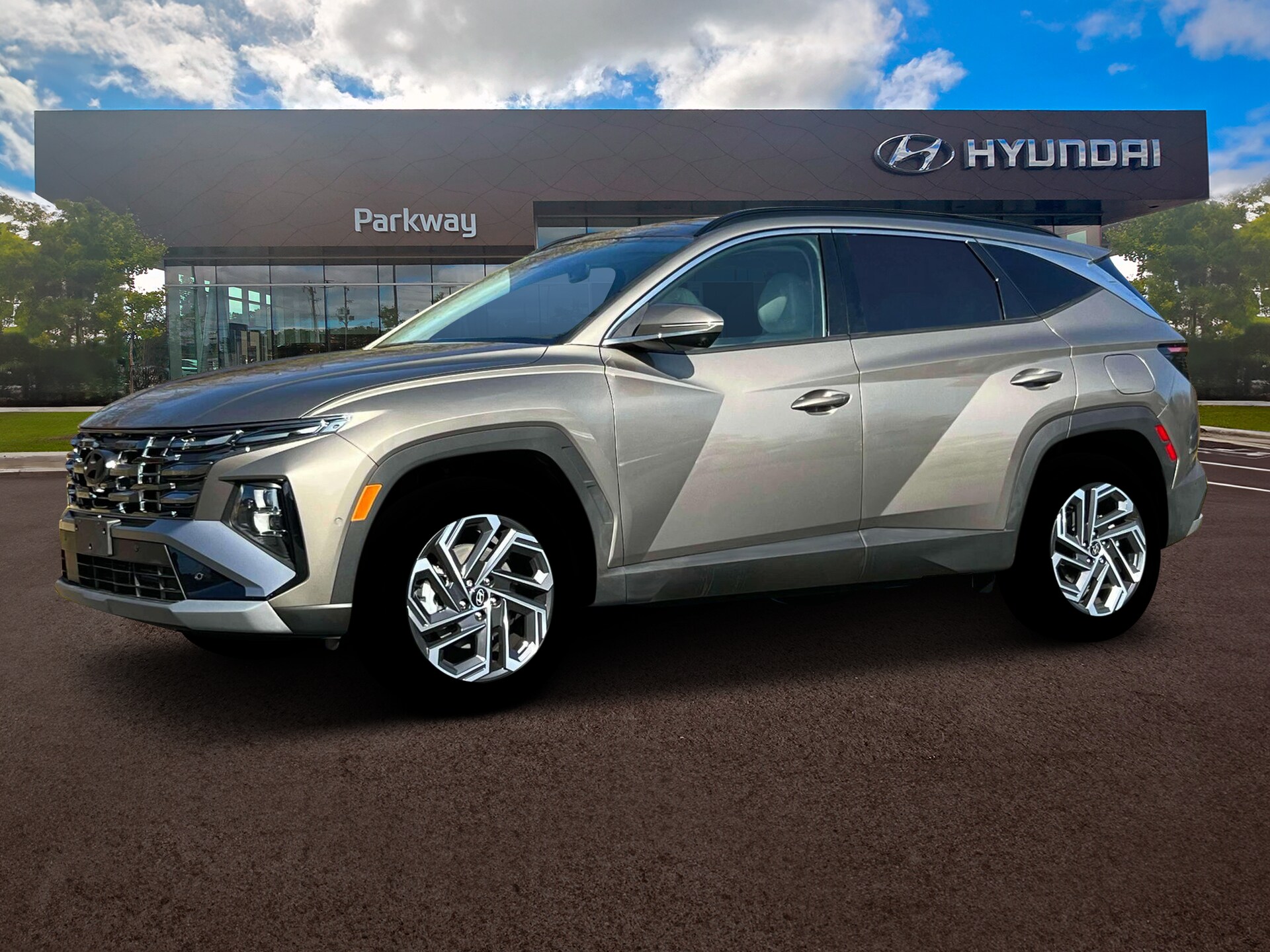 2025 Hyundai Tucson Hybrid Limited photo 2