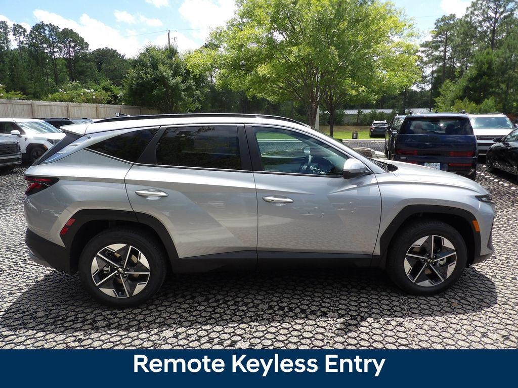 New 2026 Hyundai Tucson Hybrid SEL SUV