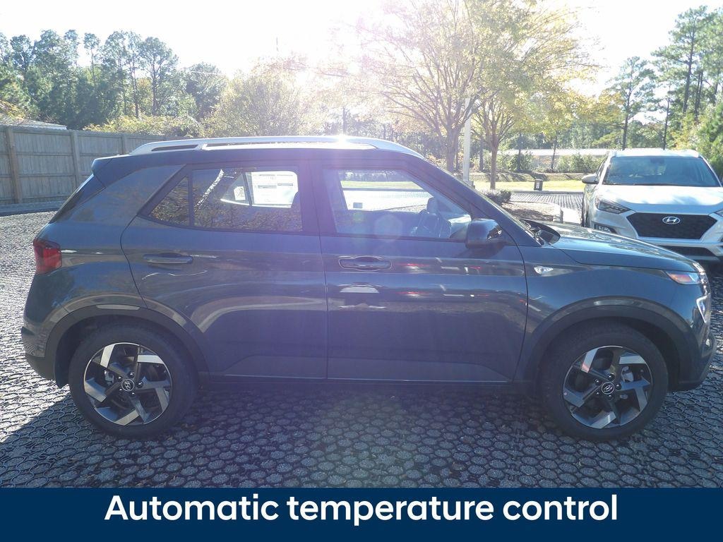 New 2025 Hyundai Venue Limited SUV