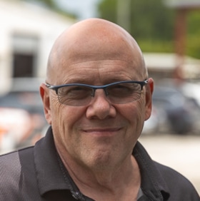 Staff member Dan Bergeron from ID_c7d7bebb5a92