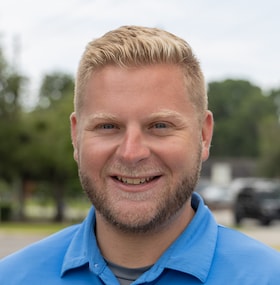 Staff member Max Harrison from ID_233241b5cd70
