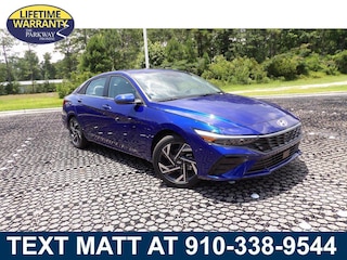 2025 Hyundai Elantra Limited Sedan